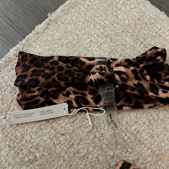 SOLD ✨ARE YOU AN swim. Top and bottom. Leopard - Picture 4 of 9